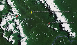 Lo más grande de los tres geoglifos descubiertos en 2006 es visible a siete kilómetros de distancia, desde el punto de confluencia de los ríos Palotoa y Sinkebenia, no lejos del establecimiento nativo de Abaroa. © Google Earth – DMapas, 2009
